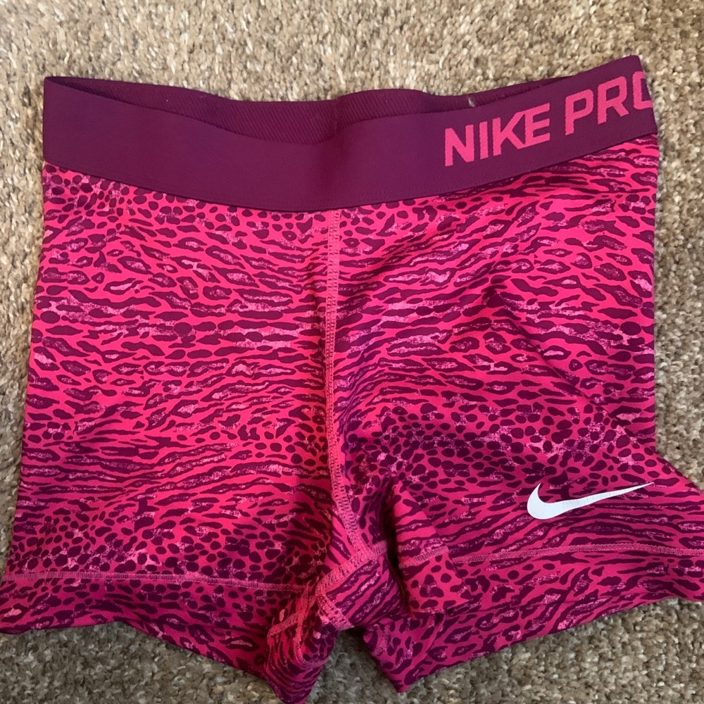 NIKE PRO